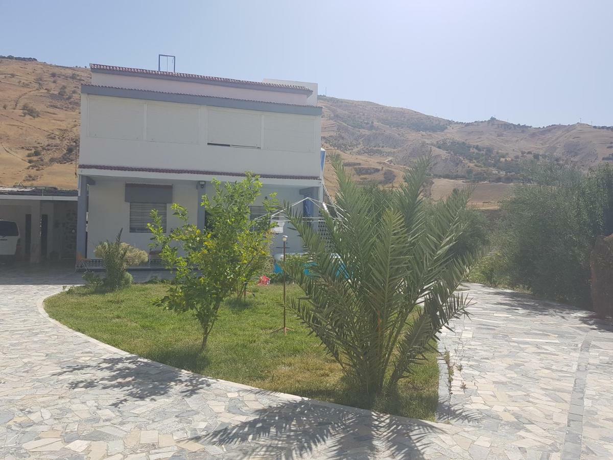 BELLE MAISON AU COEUR DES MONTAGNES DE TAZA à moins de 10 minutes de l'AGORA PARK Villa Esterno foto